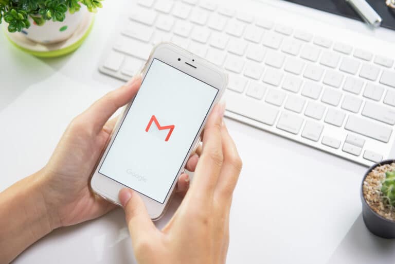 Buat Email Baru Lewat HP