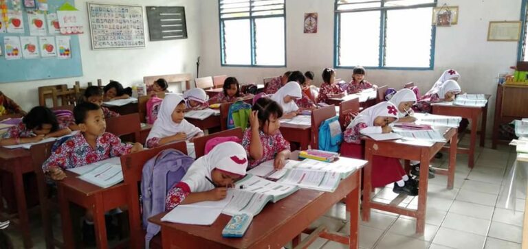 Kumpulan Puisi tentang Pendidikan