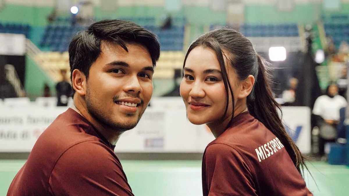 Satu Tahun Cinta: Thariq dan Aaliyah Kenang Perjalanan Pernikahan Mereka