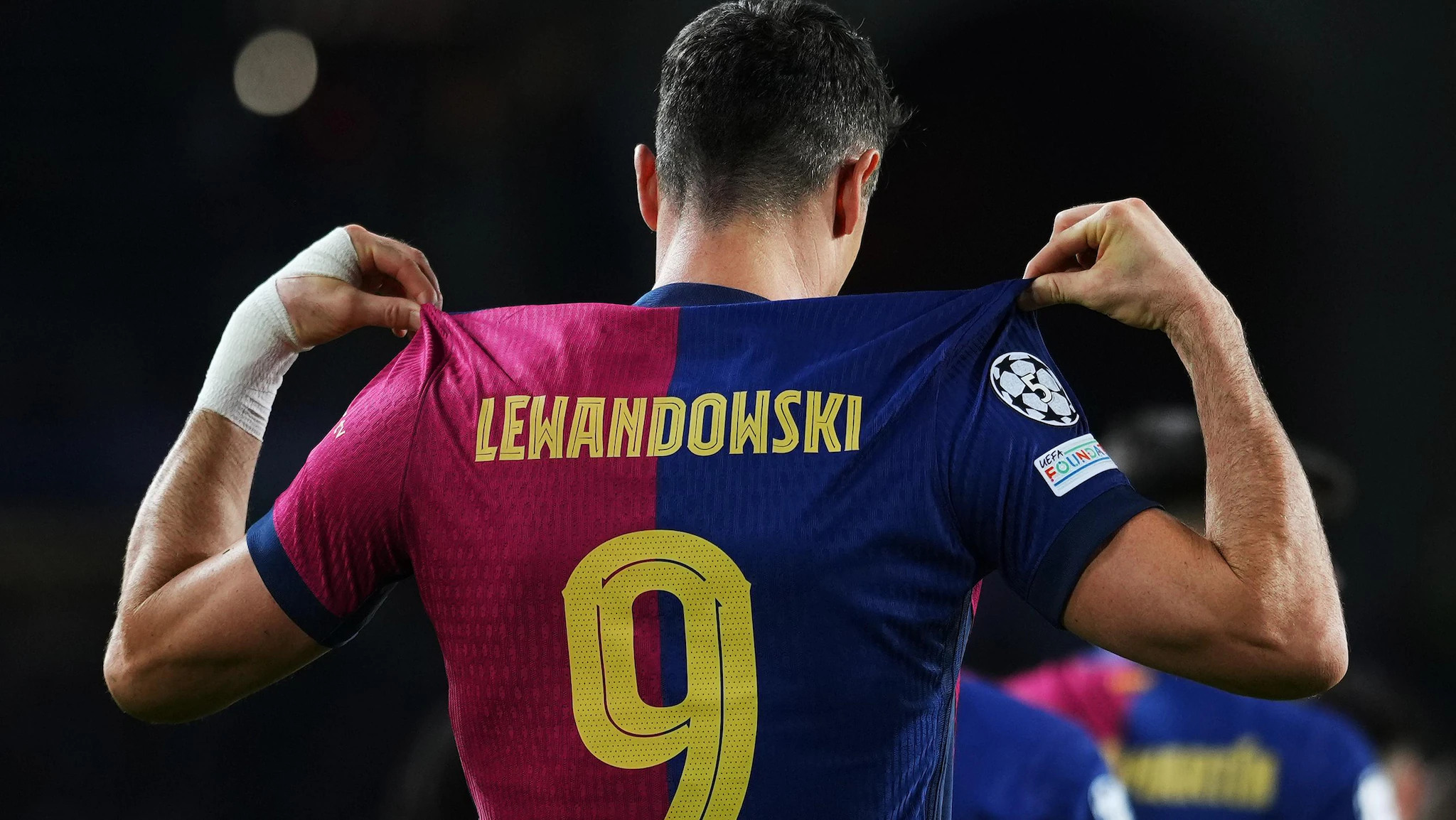 Robert Lewandowski: Peran di FC Barcelona dan Masa Depannya